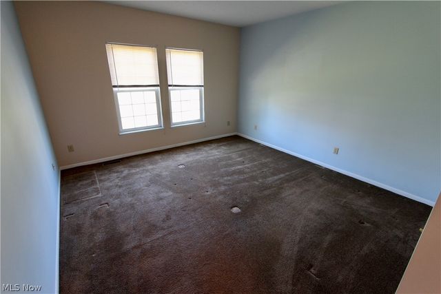 27242 Emerald Oval S, Olmsted Twp, OH 44138