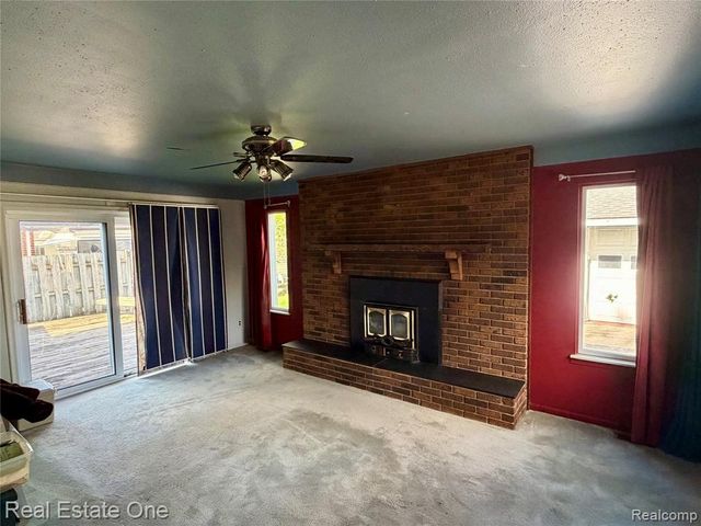 6251 N Charlesworth Street, Dearborn Heights, MI 48127