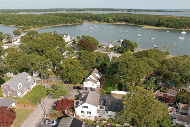 67 Ellsworth Dr, Falmouth, MA 02536