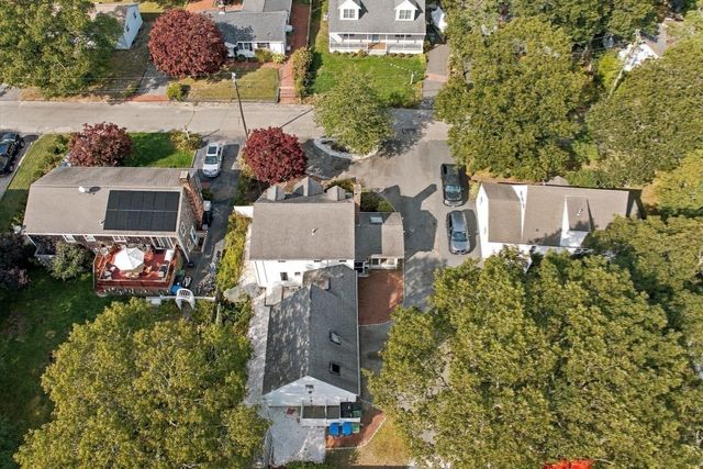 67 Ellsworth Dr, Falmouth, MA 02536