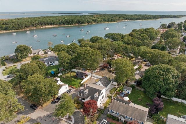 67 Ellsworth Dr, Falmouth, MA 02536