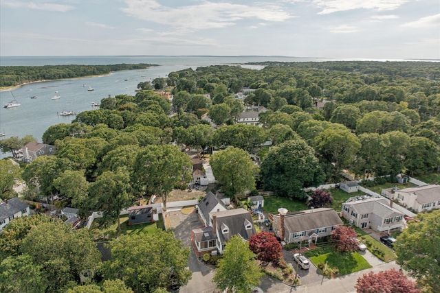 67 Ellsworth Dr, Falmouth, MA 02536