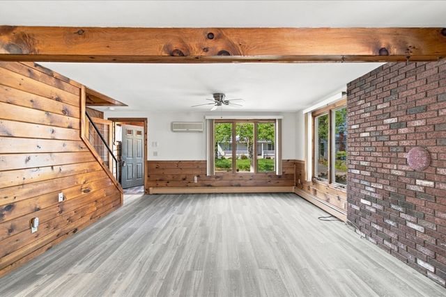 67 Ellsworth Dr, Falmouth, MA 02536