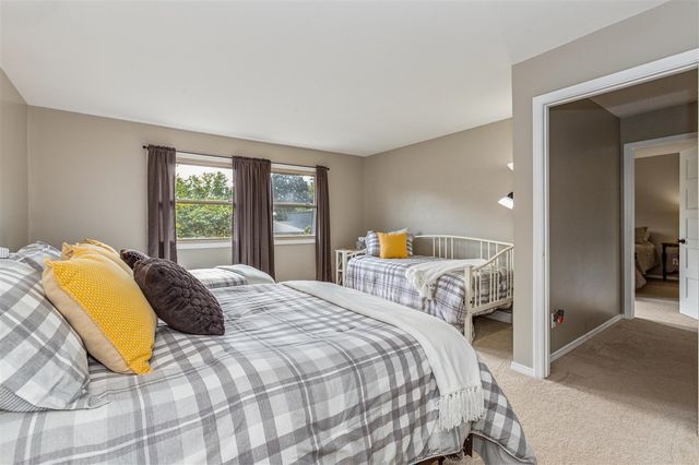 2727 S Lakeshore Drive C11, Saint Joseph, MI 49085