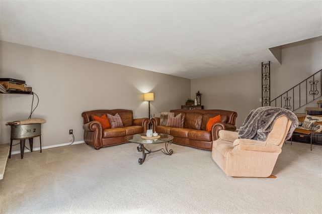 2727 S Lakeshore Drive C11, Saint Joseph, MI 49085