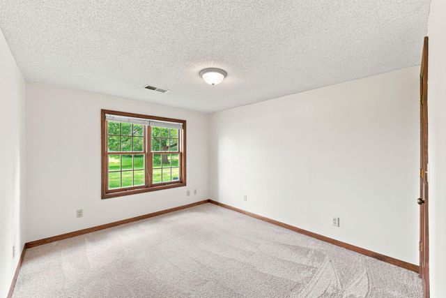 4254 Oakmede Lane 87B, White Bear Lake, MN 55110