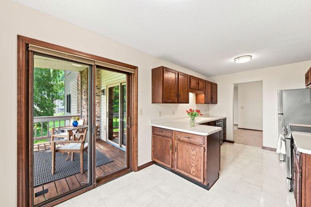 4254 Oakmede Lane 87B, White Bear Lake, MN 55110