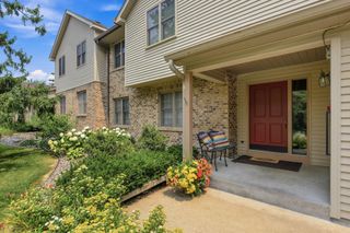 4254 Oakmede Lane 87B, White Bear Lake, MN 55110