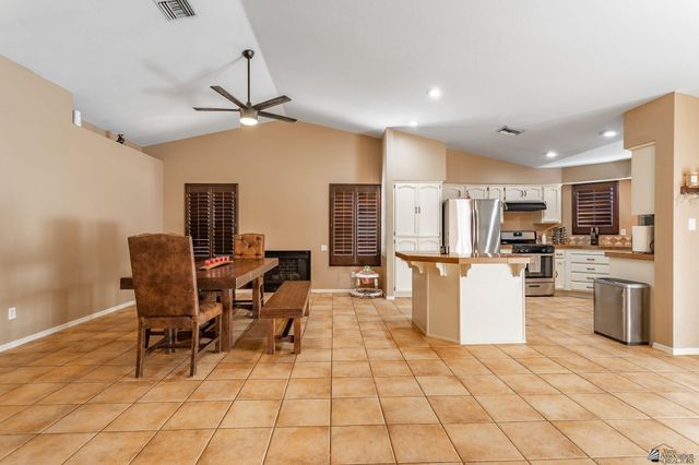 1958 S 37 Ave, Yuma, AZ 85364