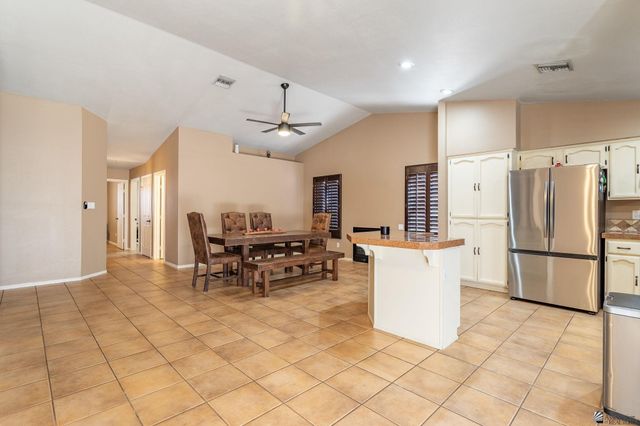 1958 S 37 Ave, Yuma, AZ 85364