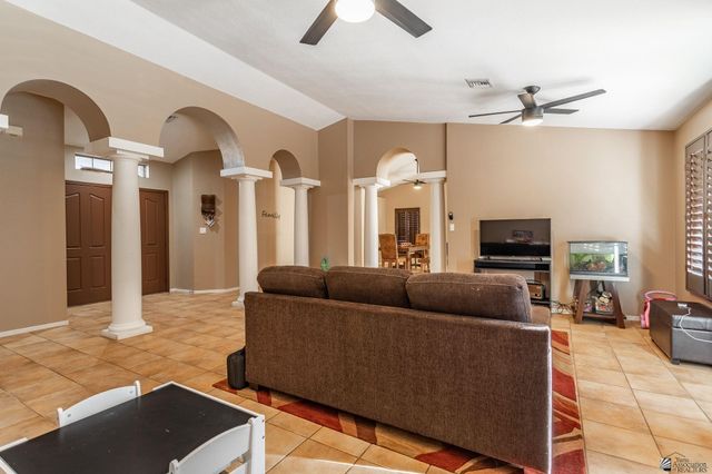 1958 S 37 Ave, Yuma, AZ 85364