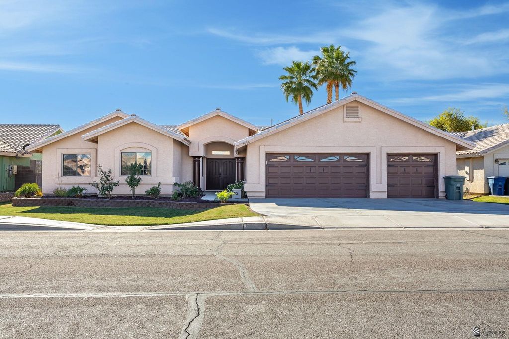 1958 S 37 Ave, Yuma, AZ 85364