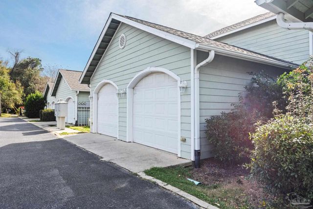 1020 N Hayne St 2, Pensacola, FL 32502