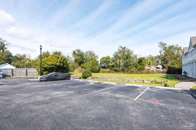 1020 N Hayne St 2, Pensacola, FL 32502