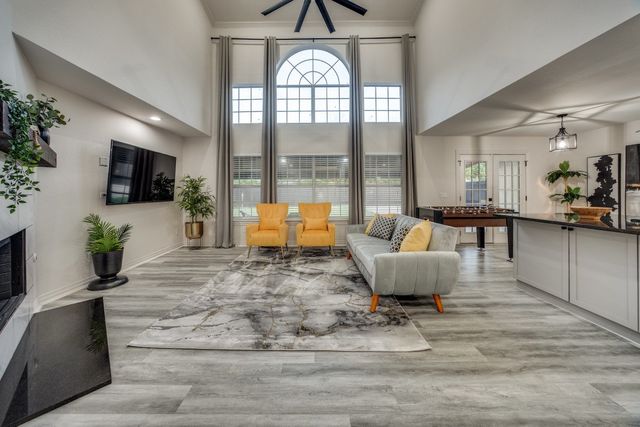 3304 Inwood Road, Dallas, TX 75235
