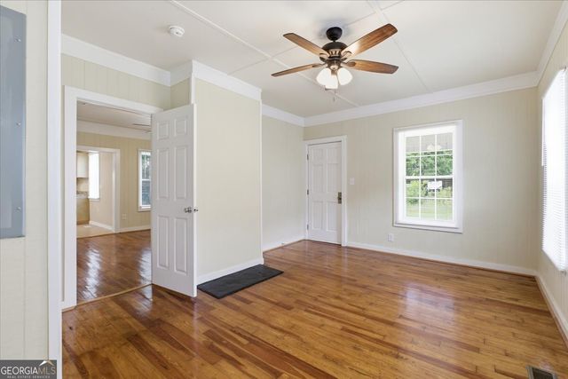 305 Grove Avenue SE, Lindale, GA 30147