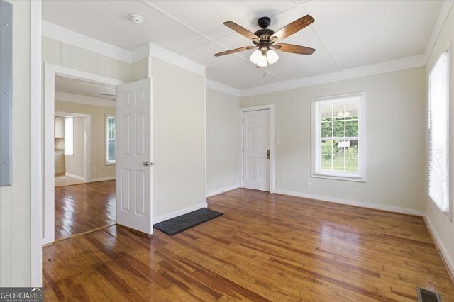 305 Grove Avenue SE, Lindale, GA 30147