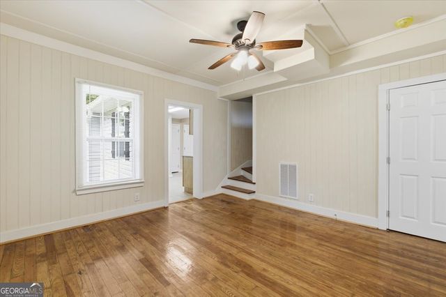 305 Grove Avenue SE, Lindale, GA 30147