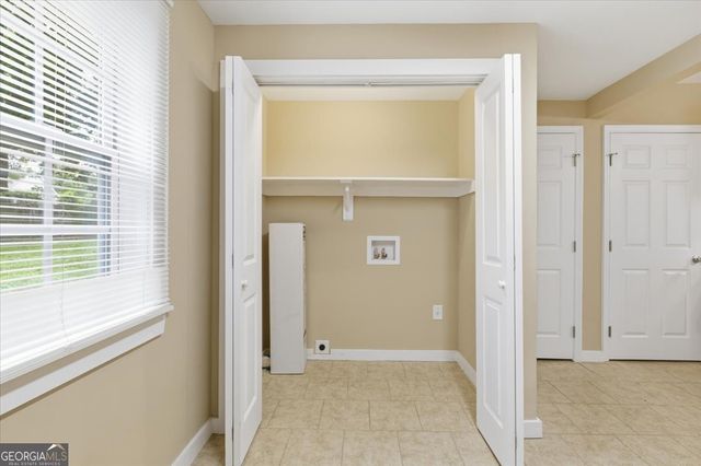 305 Grove Avenue SE, Lindale, GA 30147