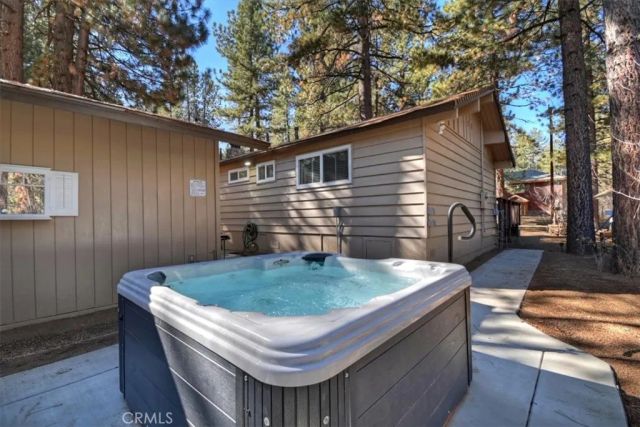 631 Crestwood, Big Bear Lake, CA 92315