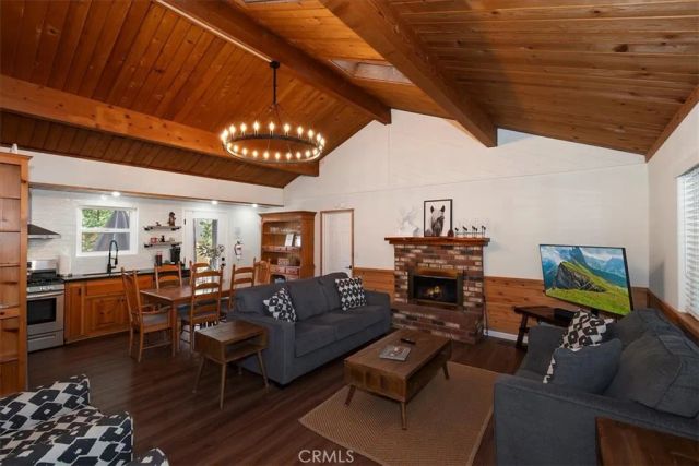 631 Crestwood, Big Bear Lake, CA 92315