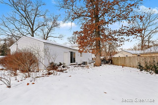 4791 Westgate Drive, Comstock Park, MI 49321