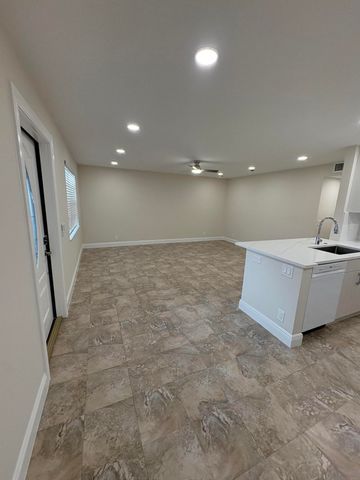 883 Normandy Lane 883, Delray Beach, FL 33484