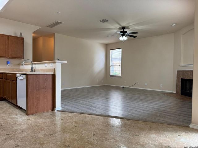 4526 Darien Vista, San Antonio, TX 78247