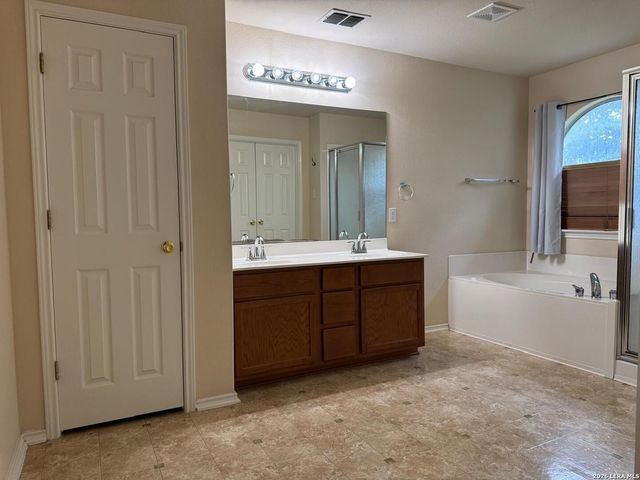 4526 Darien Vista, San Antonio, TX 78247