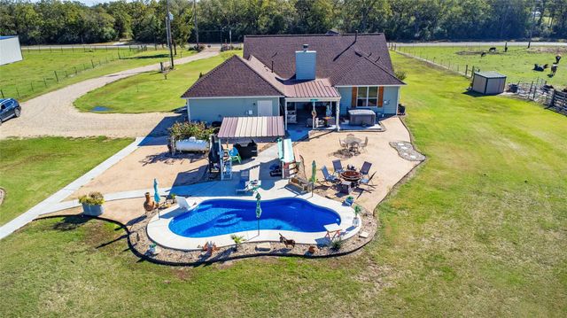 12065 Fm 1696 Road, Bedias, TX 77831