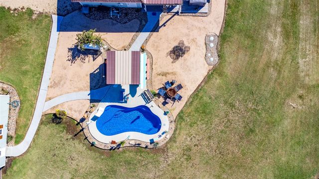 12065 Fm 1696 Road, Bedias, TX 77831