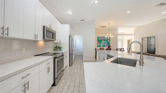 6721 OAK MANOR DRIVE, Lakewood Ranch, FL 34202