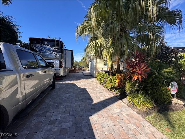 Lot 14 3035 E Riverbend Resort BLVD, Labelle, FL 33935