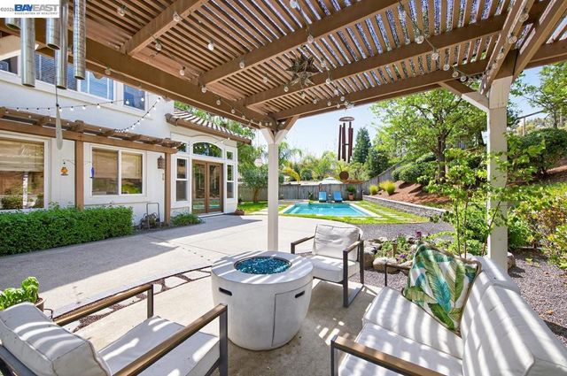 752 Troun Way, Livermore, CA 94551