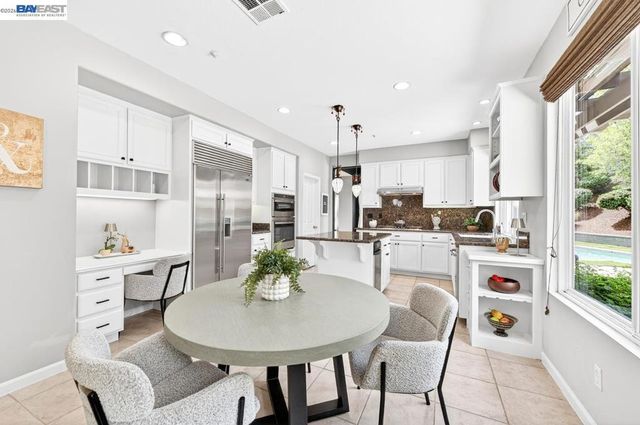 752 Troun Way, Livermore, CA 94551