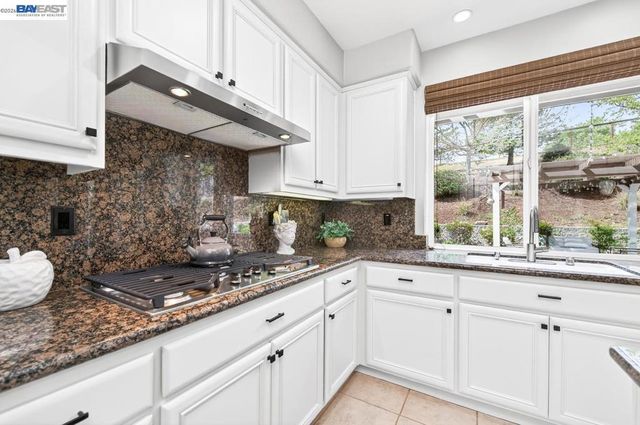 752 Troun Way, Livermore, CA 94551