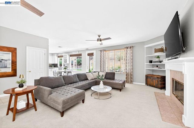 752 Troun Way, Livermore, CA 94551