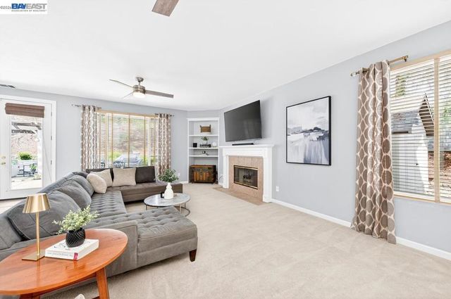 752 Troun Way, Livermore, CA 94551