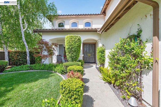 752 Troun Way, Livermore, CA 94551