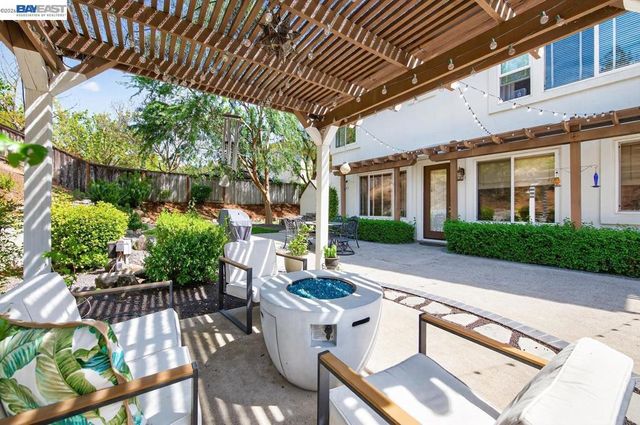 752 Troun Way, Livermore, CA 94551