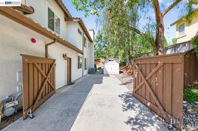 752 Troun Way, Livermore, CA 94551