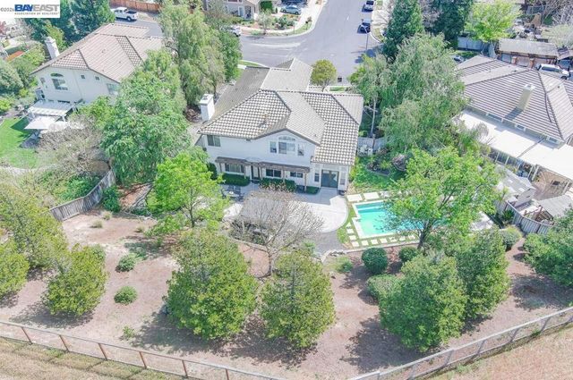 752 Troun Way, Livermore, CA 94551