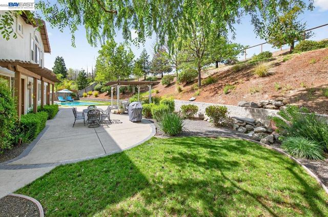 752 Troun Way, Livermore, CA 94551