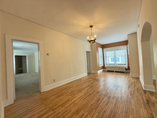 717 Warner Avenue, Lemont, IL 60439