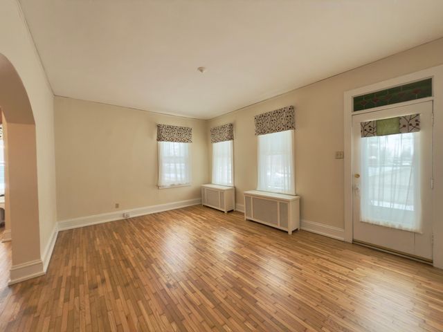 717 Warner Avenue, Lemont, IL 60439