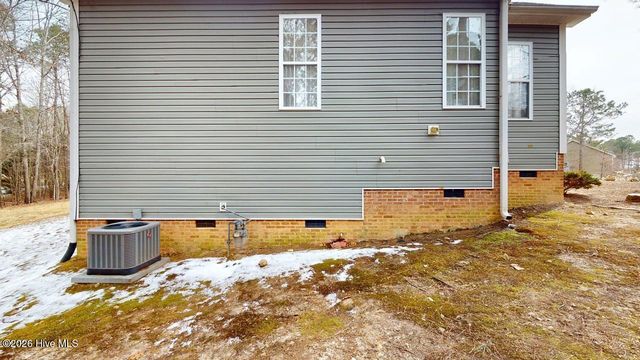 72 Sundew Court, Clayton, NC 27527