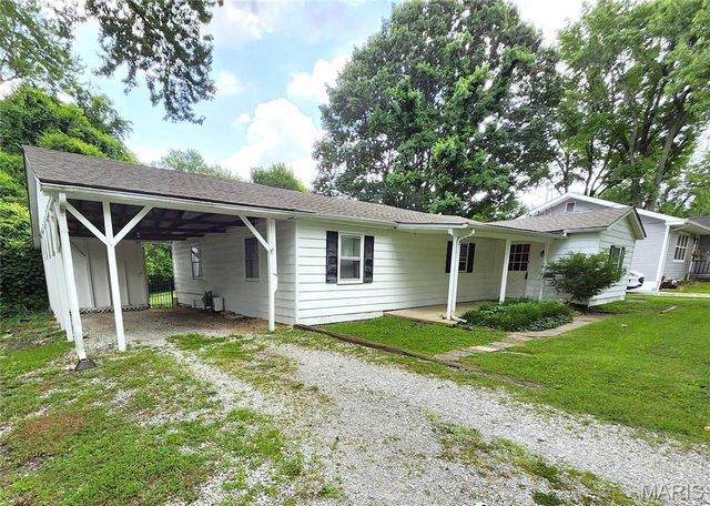 108 EDDING Lane, Fairview Heights, IL 62208