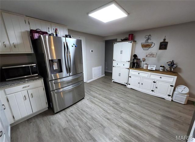 108 EDDING Lane, Fairview Heights, IL 62208