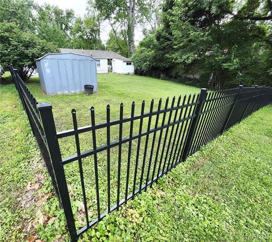 108 EDDING Lane, Fairview Heights, IL 62208