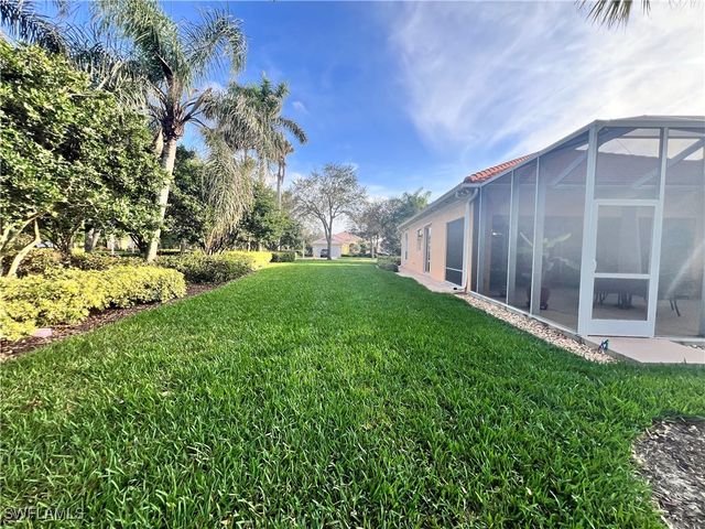 7651 Hernando CT, Naples, FL 34114
